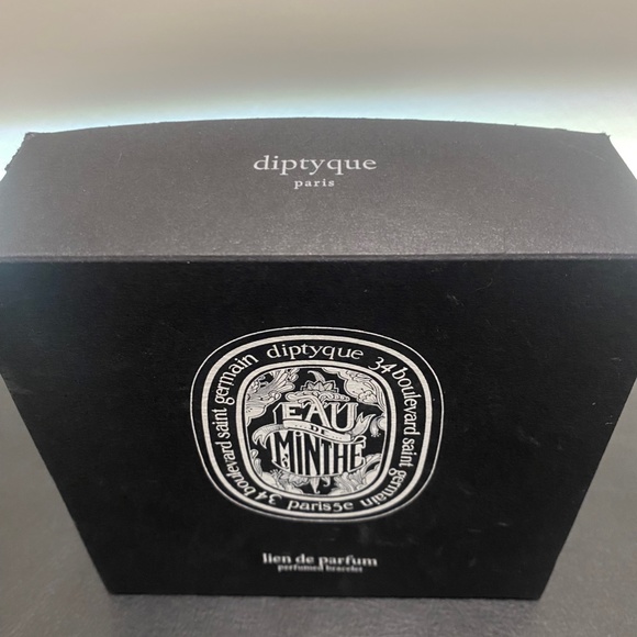 Diptyque Eau de Minthé Perfumed Bracelet - Picture 3 of 12
